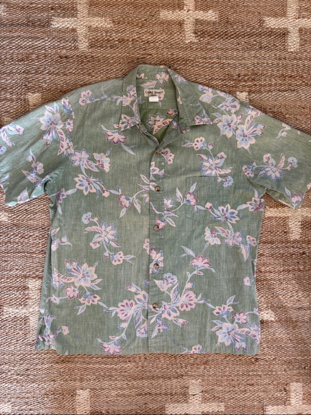 Vintage Hawaiian Collar Classic Green Floral Short-Sleeve Shirt -